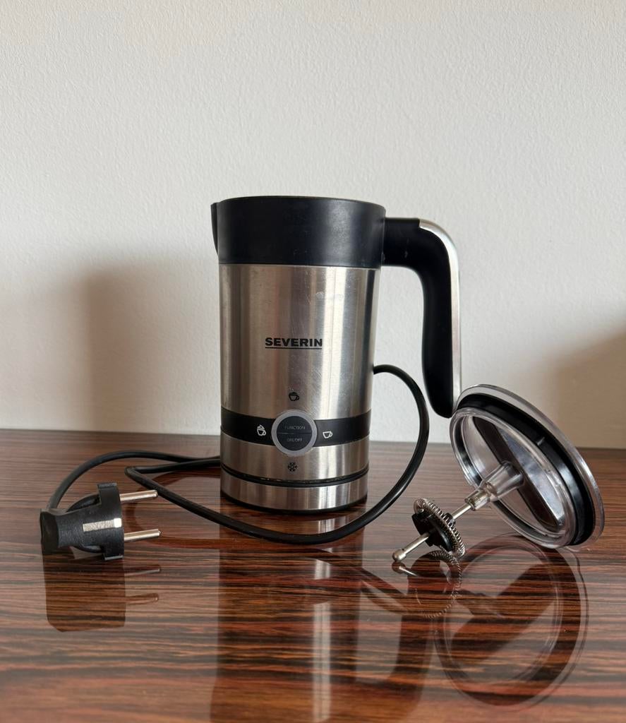 Mousseur à lait chaud/froid, Enlèvement, Comme neuf, Mousseur à lait électrique