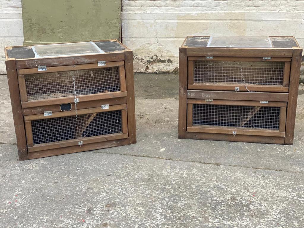 Stevige konijnenhokken, Ophalen, Zo goed als nieuw