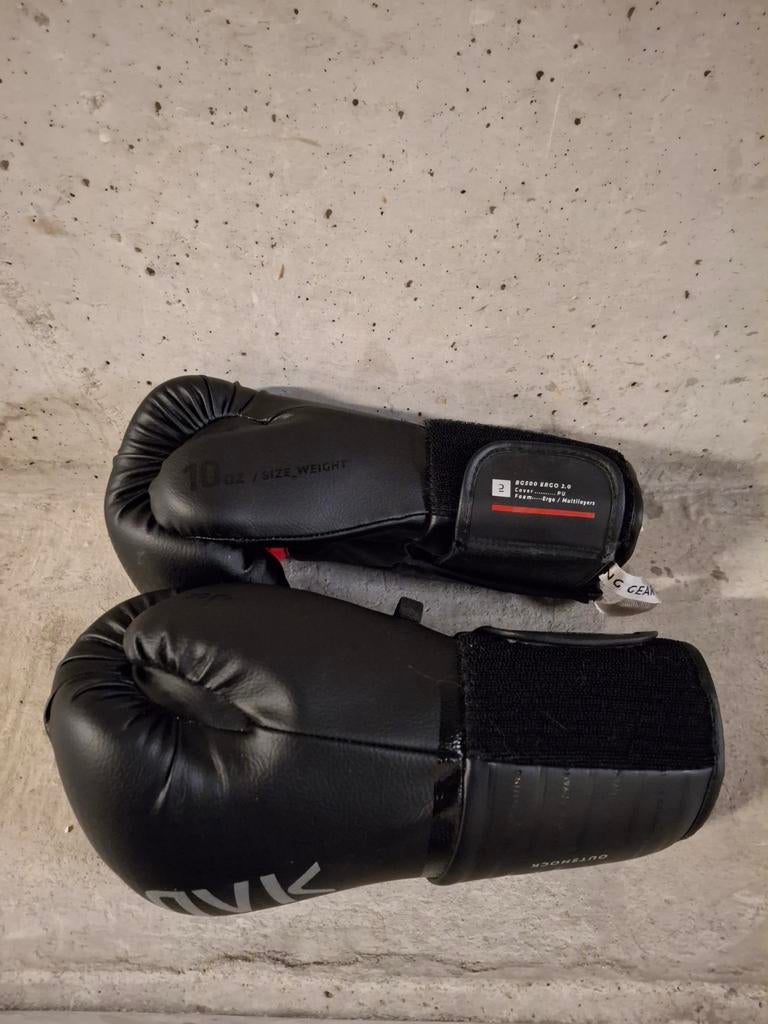 Splinternieuwe bokshandschoenen maat 10 Oz, Ophalen, Bokshandschoenen