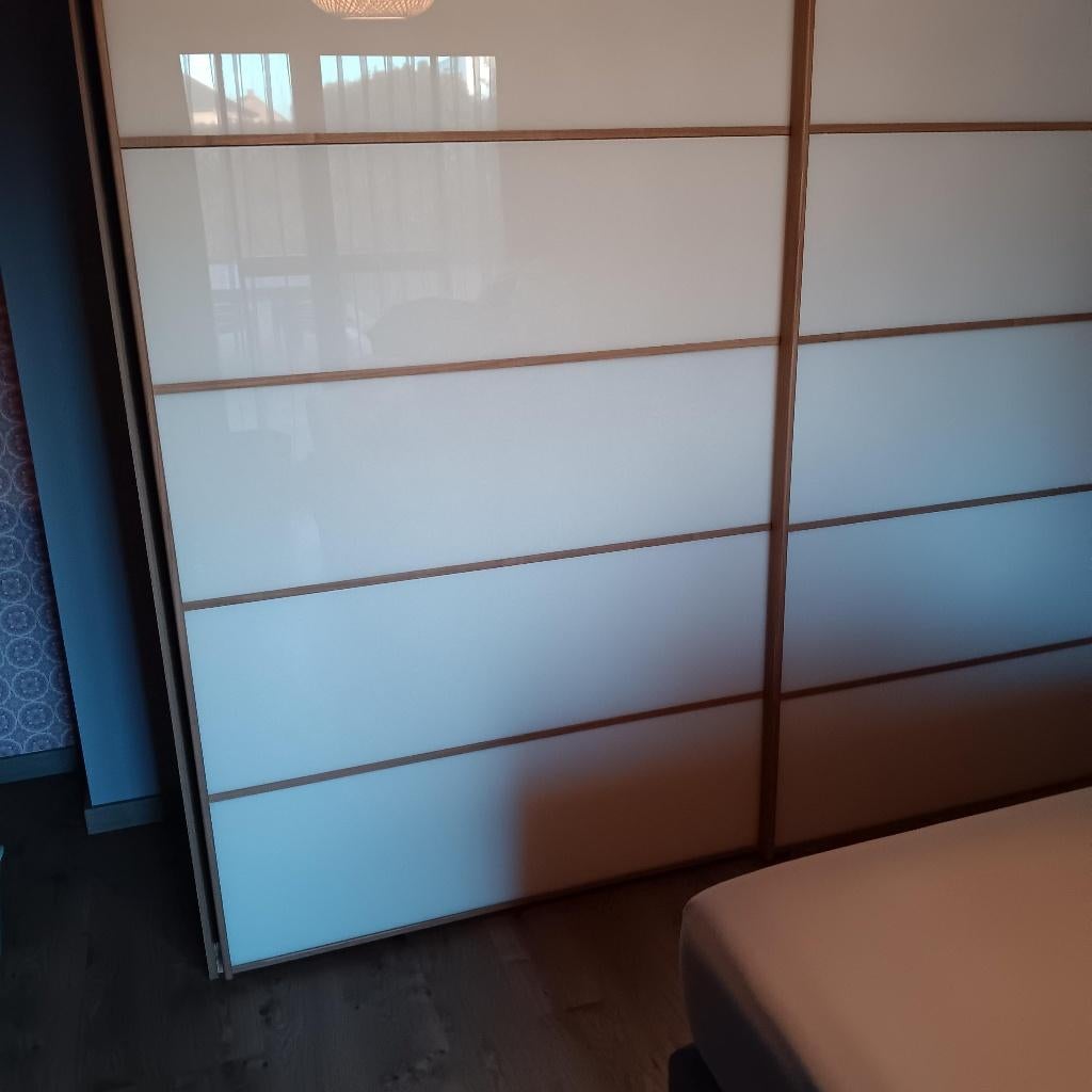 Kleerkast met schuifdeuren, Huis en Inrichting, Kasten | Kleerkasten, Gebruikt, 200 cm of meer, 200 cm of meer, 50 tot 75 cm, Met deur(en)