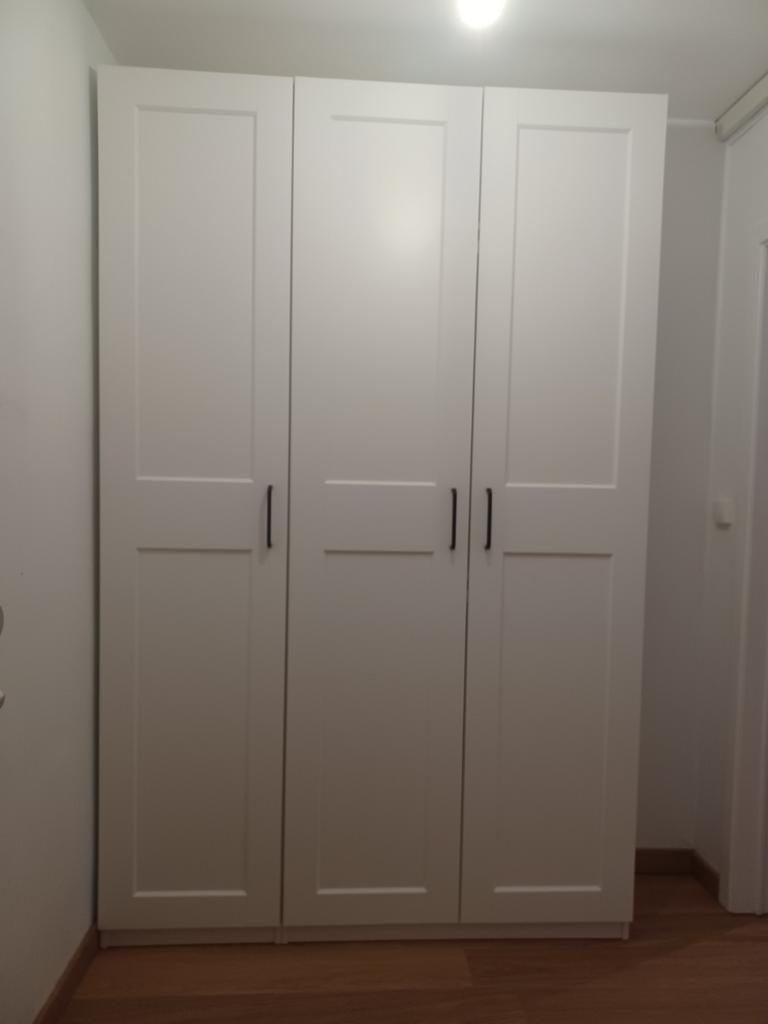 Armoire Pax - Portes Grimo 150x43x236, Enlèvement