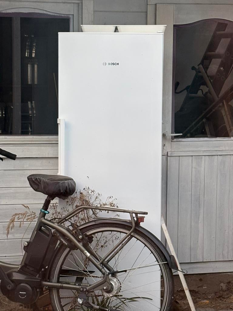 GRATIS KAPOTE KOELKAST, Elektronische apparatuur, Koelkasten en IJskasten, Ophalen