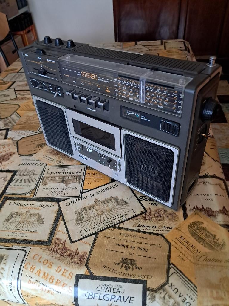 vintage  radio met cassette speler, Ophalen
