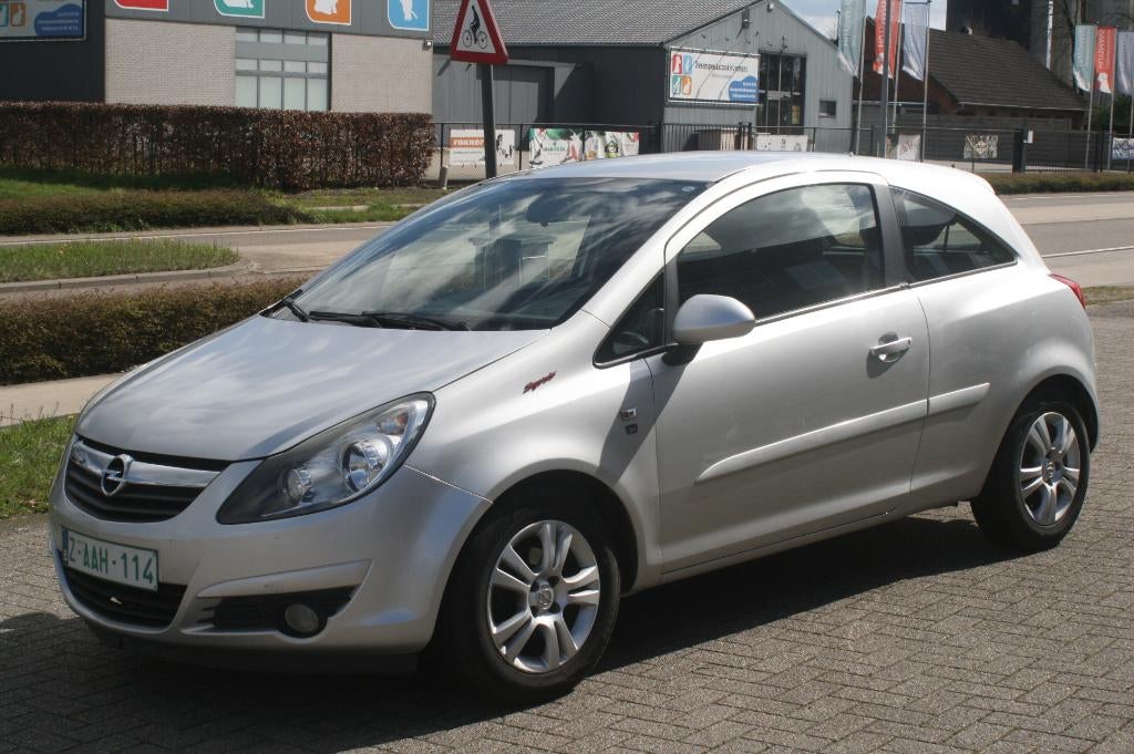 Corsa D 1.4 16V benz 125d km (BLANCO keuring) TOPWAGEN, Auto's, Opel, Voorwielaandrijving, Stof, Zwart, Lane Keeping Assist