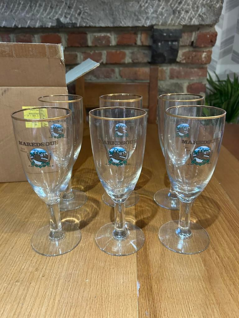 6 verres Maredsous, Enlèvement, Verre à bière