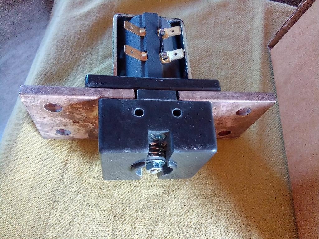 Contactor / Relais - 48V DC - 500A (NOS) , accu schakelaar., Ophalen, Heftruck