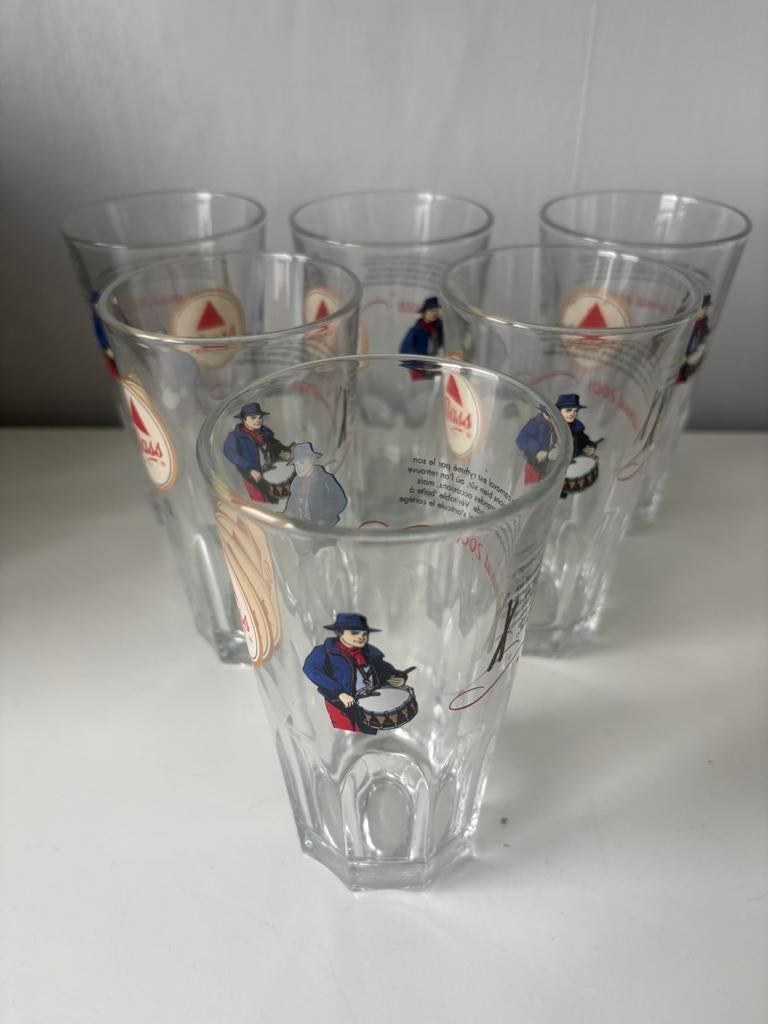 6 verres BASS, Carnaval de BINCHE 2001, tamboureurs, Enlèvement ou Envoi, Comme neuf
