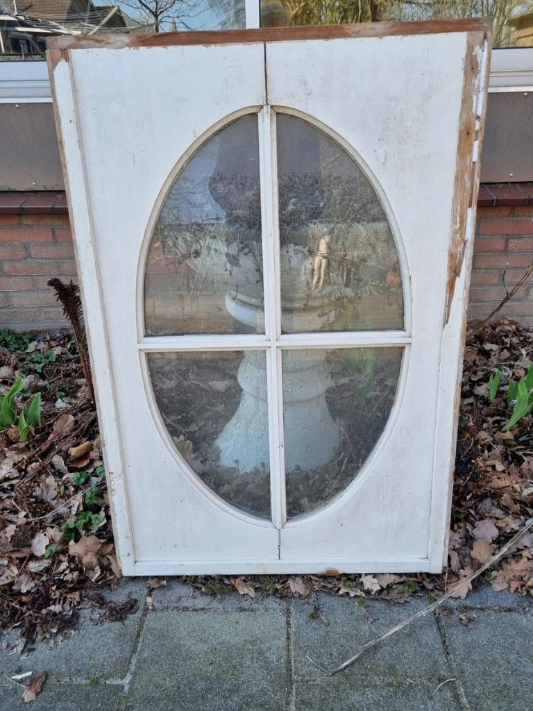 Ovaal raam gevat in hardhout, Ophalen, Gebruikt