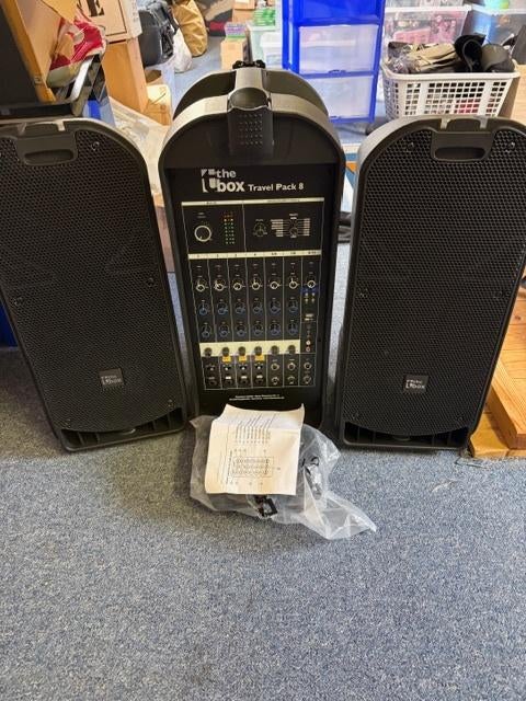 TRAVELPACK 8 the box, Muziek en Instrumenten, Ophalen