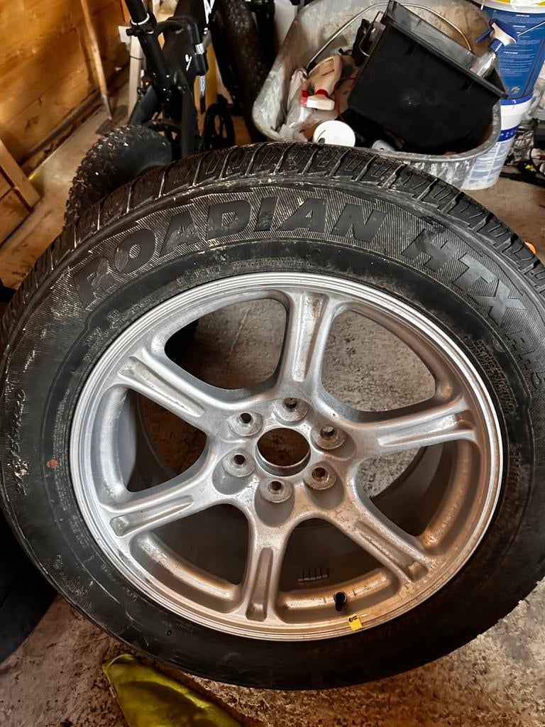 Pneu et jante pour dodge ram de secours, Enlèvement