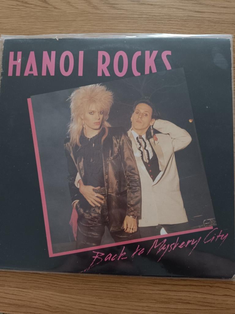 Vinyle 33T Hanoï Rocks - Back to Mystery City Pressage Uk, CD & DVD, Enlèvement ou Envoi