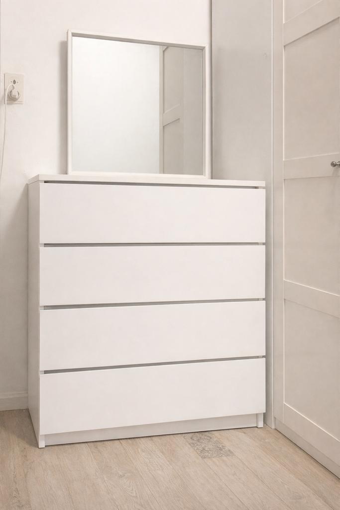 Witte ladekast met 4 lades – Spiegel GRATIS inbegrepen, 3 ou 4 tiroirs, 25 à 50 cm, Enlèvement, Utilisé