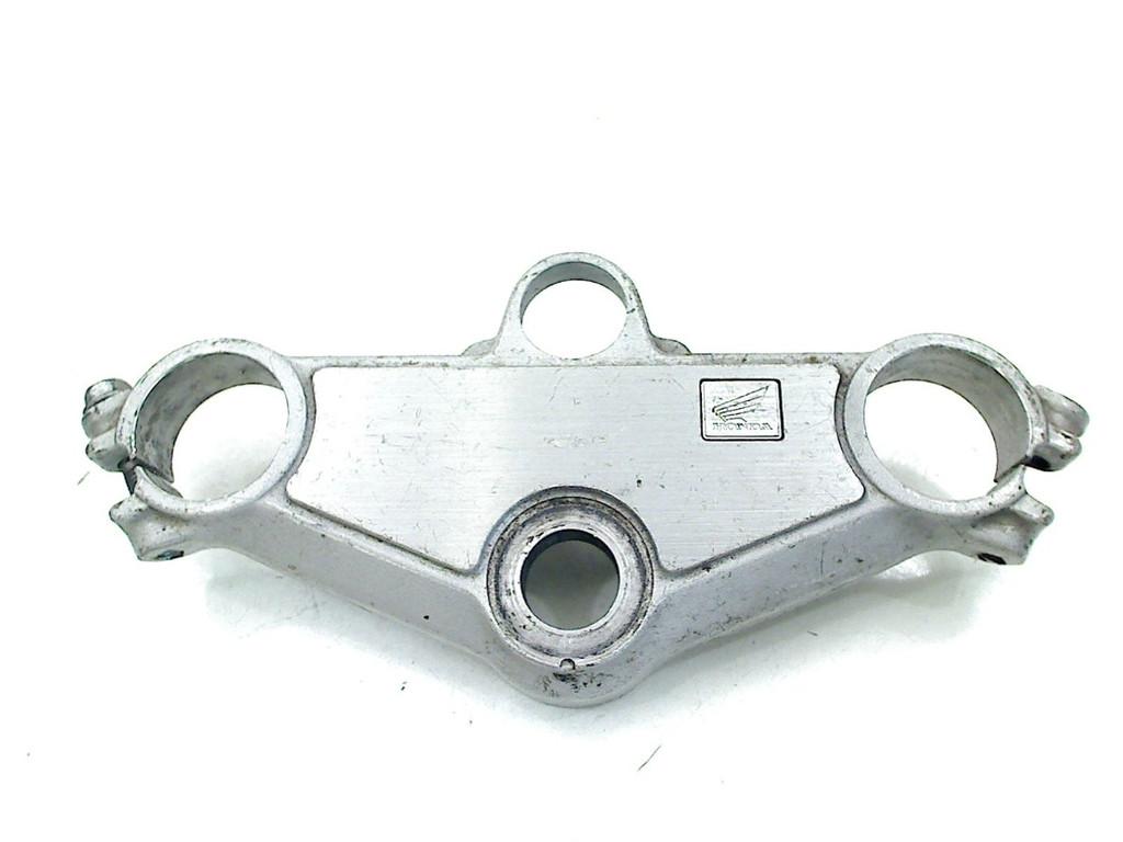 TOP YOKE TROIS POINTS VFR 750 F 1990-1993 (VFR750F RC36), Dhr. S. di Majo, Utilisé, Info@cama-motorparts.nl, P.J. Troelstraweg 8 8
3144 CX  MAASSLUIS, NL