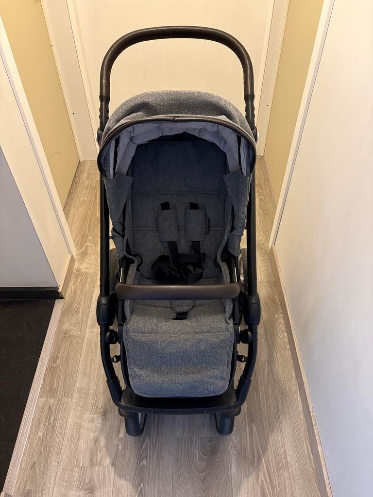 Kinderwagen Mutsy Evo + toebehoren, Kinderen en Baby's, Buggy's, Ophalen, Zo goed als nieuw, Maxi-Cosi, Regenhoes