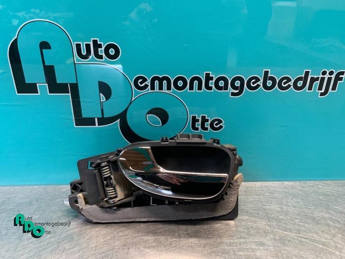 Poignée portière 4portes avant gauche d'un Peugeot 307 (30, -, 3 mois de garantie, Utilisé, -