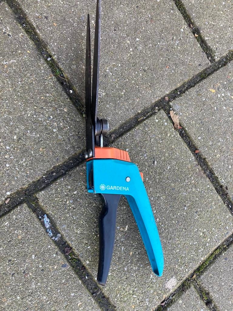 Cisailles à gazon, Gardena, Jardin & Terrasse, Enlèvement, Comme neuf, Autres types