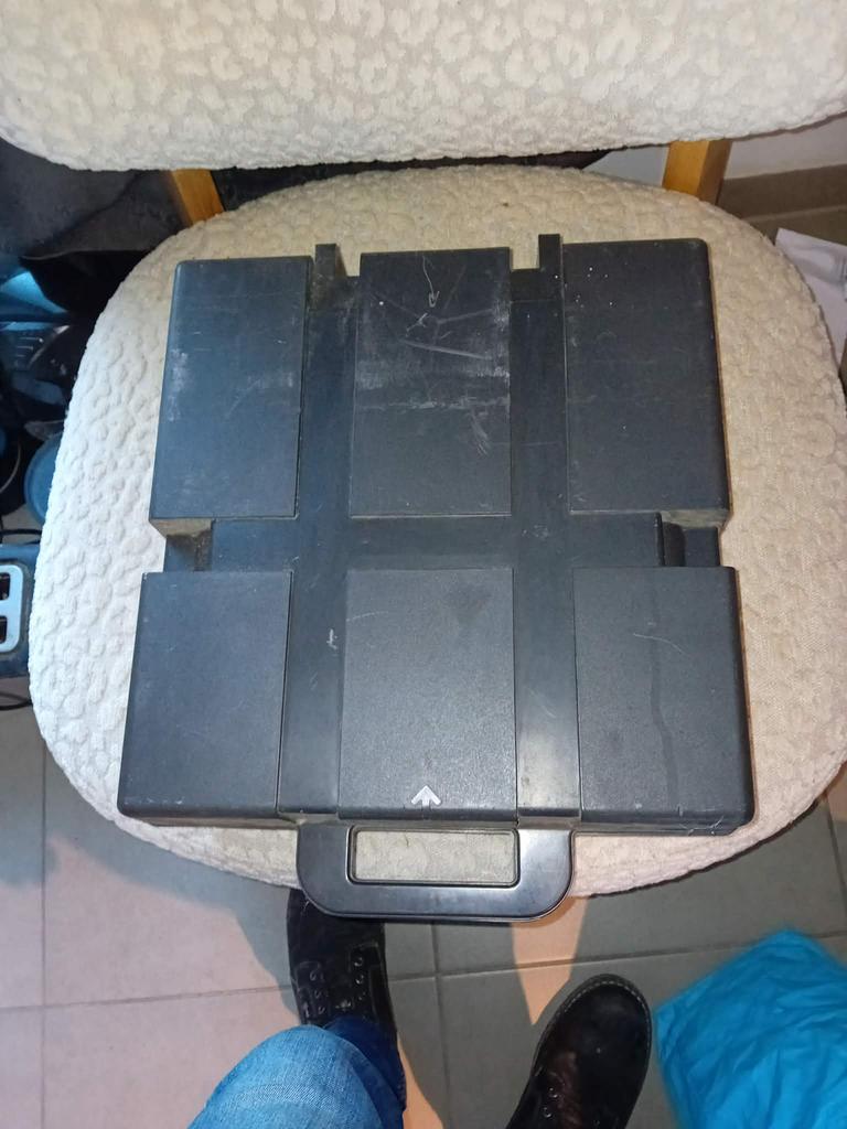 Te Koop: Typmachine Olivetti, Ophalen