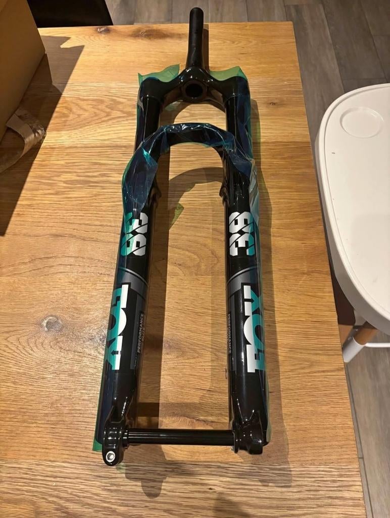 Fourche Fox 38 Performance Elite neuve 170mm pivot 20cm, Vélos & Vélomoteurs, Enlèvement, Neuf, Fourche avant, FOX RACING