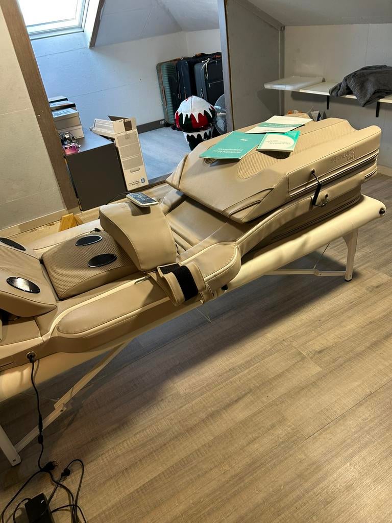 Massagetafel, Ophalen, Zo goed als nieuw, Massagetafel