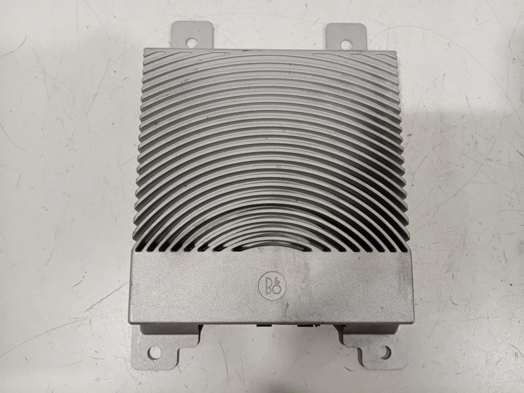 Versterker Ford Focus, Ophalen of Verzenden, Van der Ven Autorecycling B.V., Onderdelen@venauto.nl, Ettenseweg 76, 4706 PB Roosendaal, The Netherlands