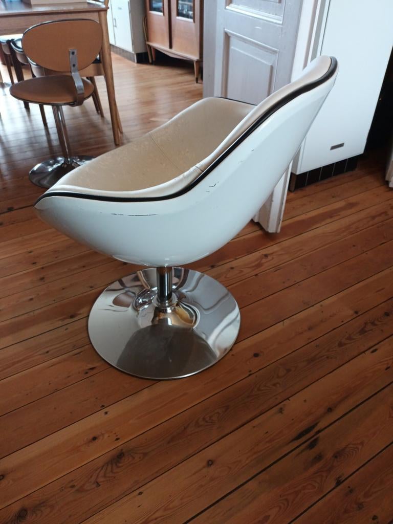 Reteo draaistoel, Ophalen