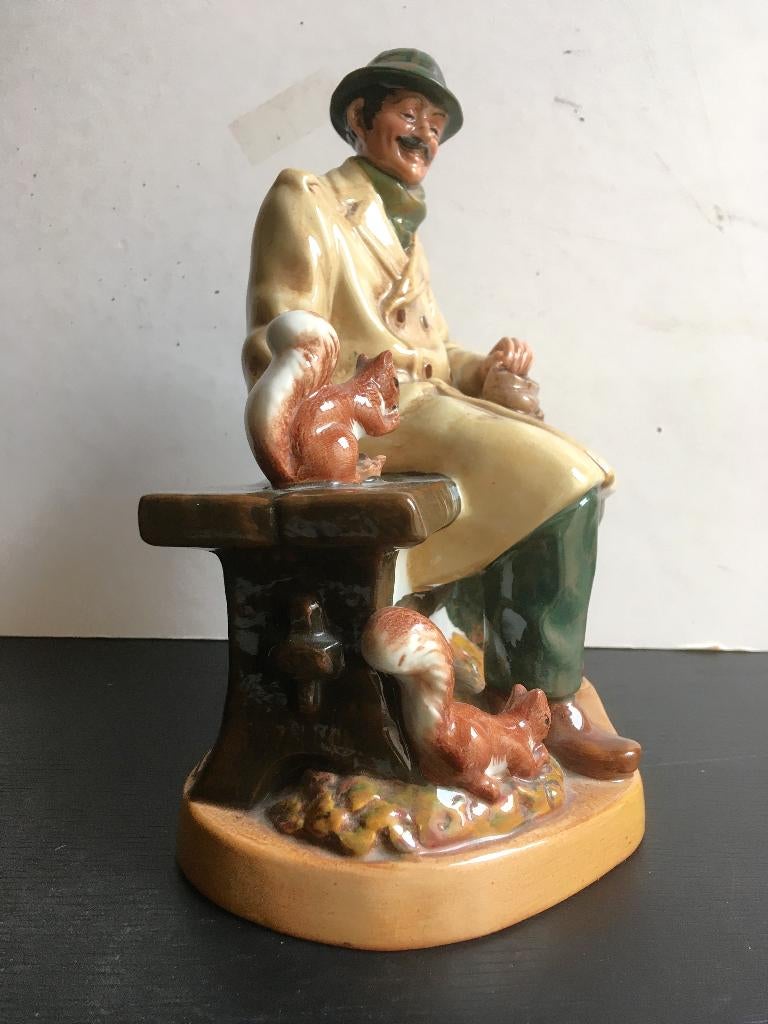 Royal Doulton - Porseleinen beeldje - "Lunchtime", Ophalen of Verzenden, Zo goed als nieuw, Mens