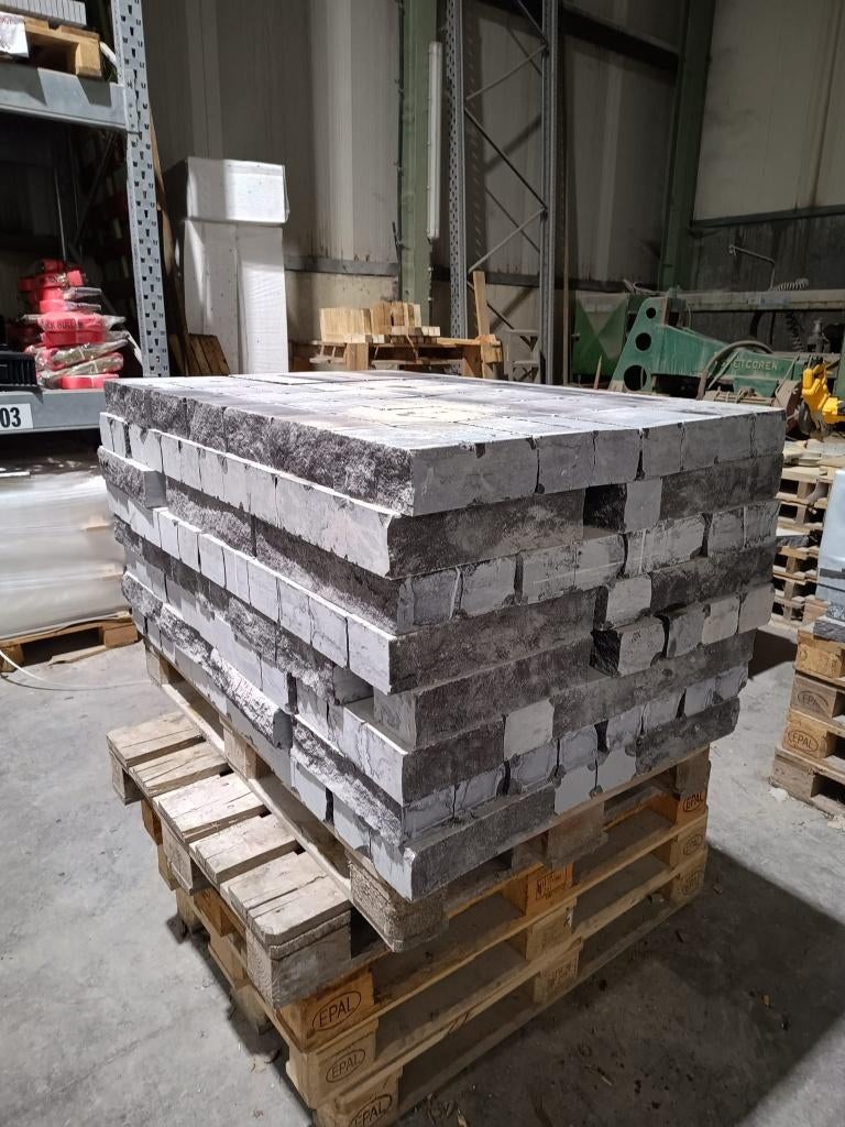 Lot MOELLONS CLIVÉS 215 pc LLx8x10cm Pierre bleue 100%belge, Neuf, 5 à 10 m², Briques, Enlèvement