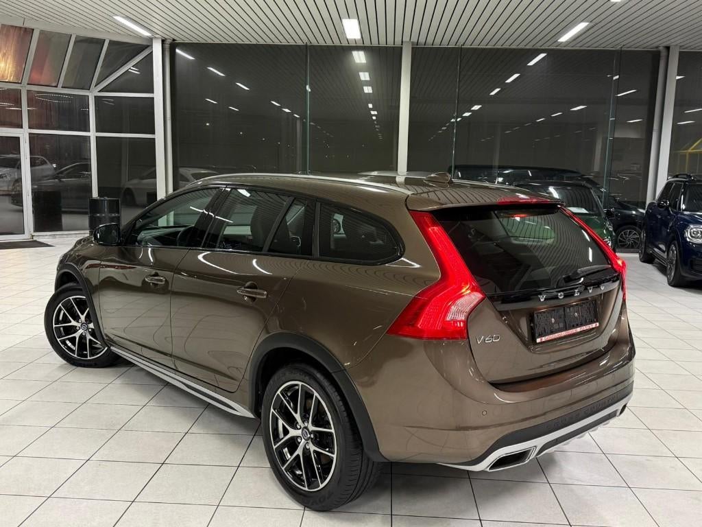 Volvo V60 Cross 2.0D 140kW Euro 6b Année 04/2016,124.000km, Autos, Cuir, Achat, Euro 6, Entreprise