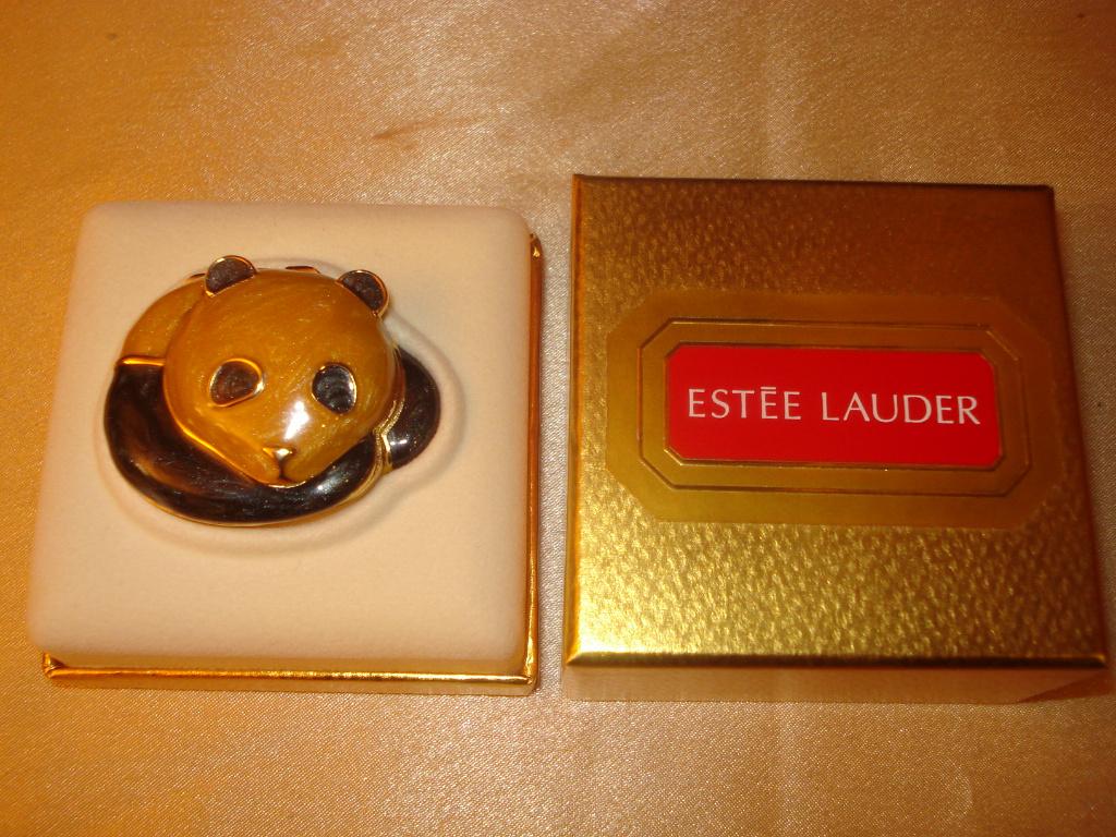 ESTEE LAUDER "Knowing" Miniature Panda Parfum Solidifié, Verzamelen, Ophalen of Verzenden, Nieuw, Miniatuur, Gevuld