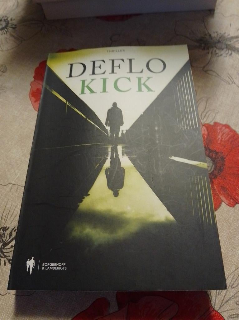 Deflo kick, Boeken, Ophalen, Zo goed als nieuw, Luc Deflo