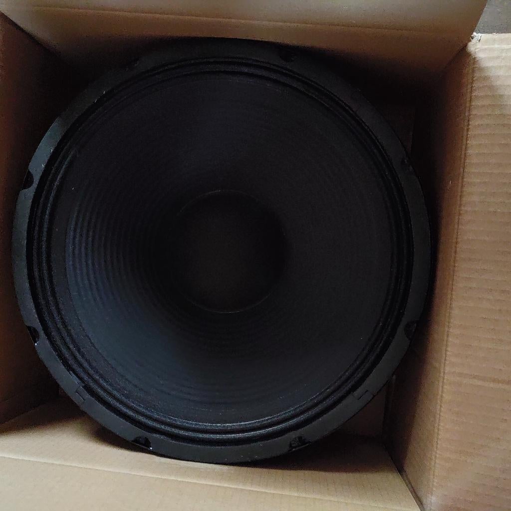 Behringer Eurolive luidspreker 15W1000A8, Enlèvement ou Envoi, Neuf, 120 watts ou plus, Autres marques