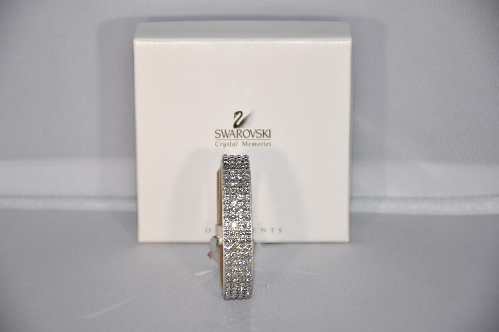 Bracelet argenté en cuir Swarovski, Enlèvement, Comme neuf, Bijou ou Montre