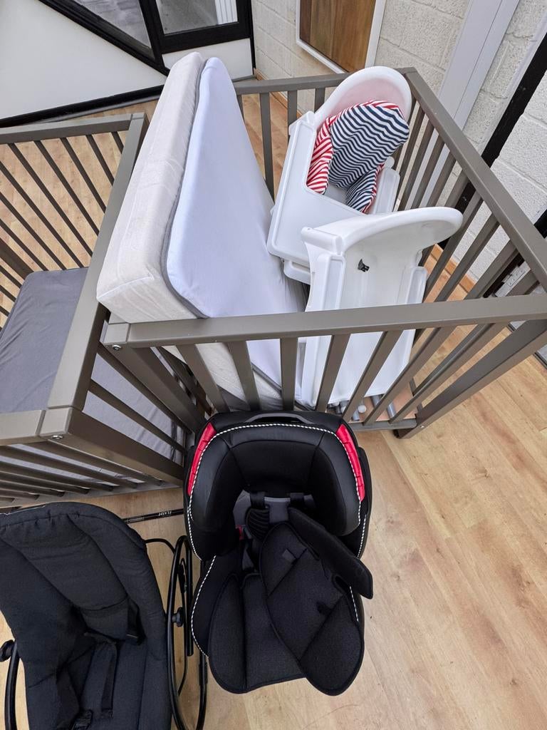 Kinderbed op wielen ., Enlèvement, Comme neuf