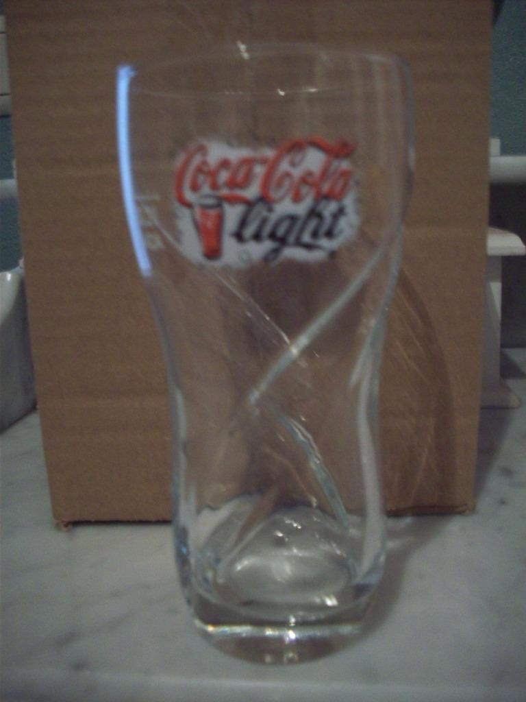 Oud „" COCA LIGHT "” glas”, Verzenden