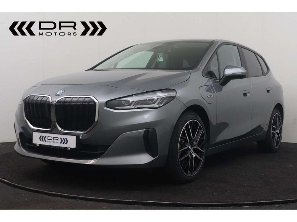 BMW 225 xe xDrive ACTIVE TOURER - NAVIGATIE - LED - DAB -, 245 pk, 2 Reeks, 0 kg, Bedrijf