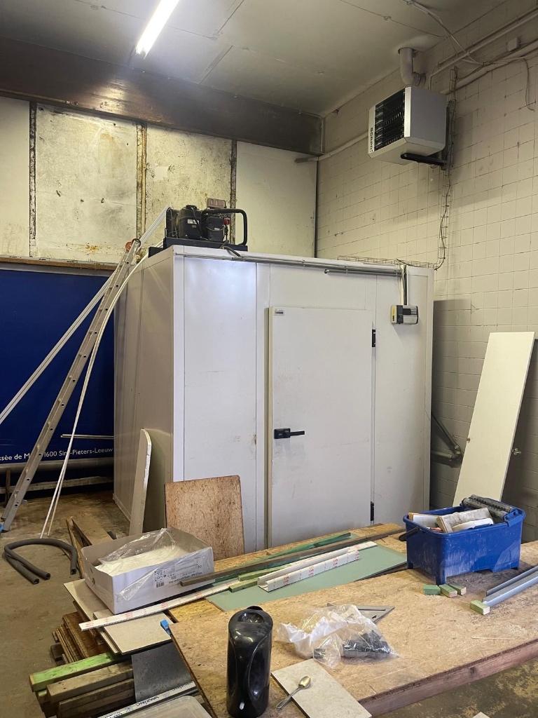 Chambre froide positive 2M sur 2M, Enlèvement