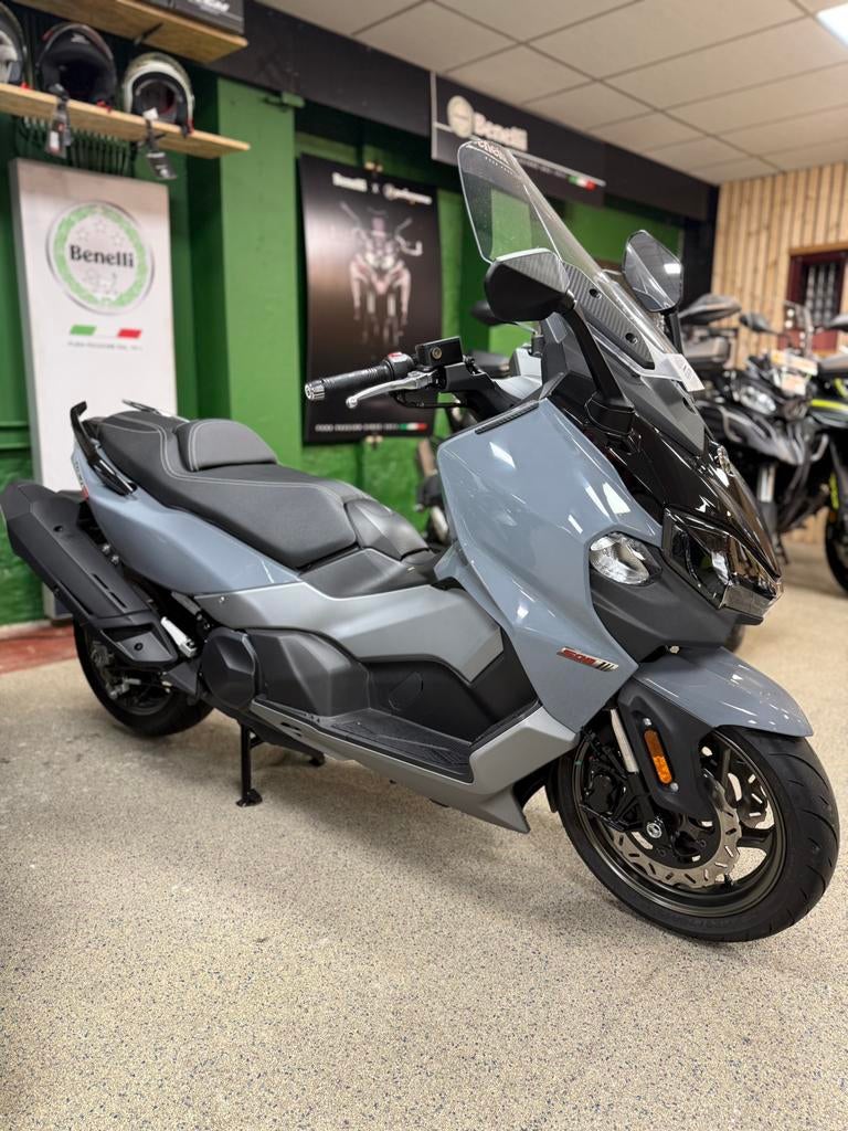 Sym Maxsym TL508, Vélos & Vélomoteurs, 508 cm³, Comme neuf, Enlèvement