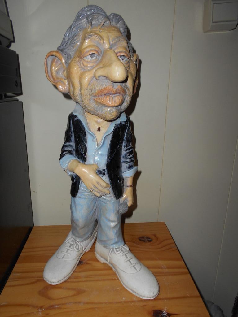 gainsbourg : statue/figurine en polychrome (46 cm x 17 cm), Collections, Enlèvement, Utilisé, Humain