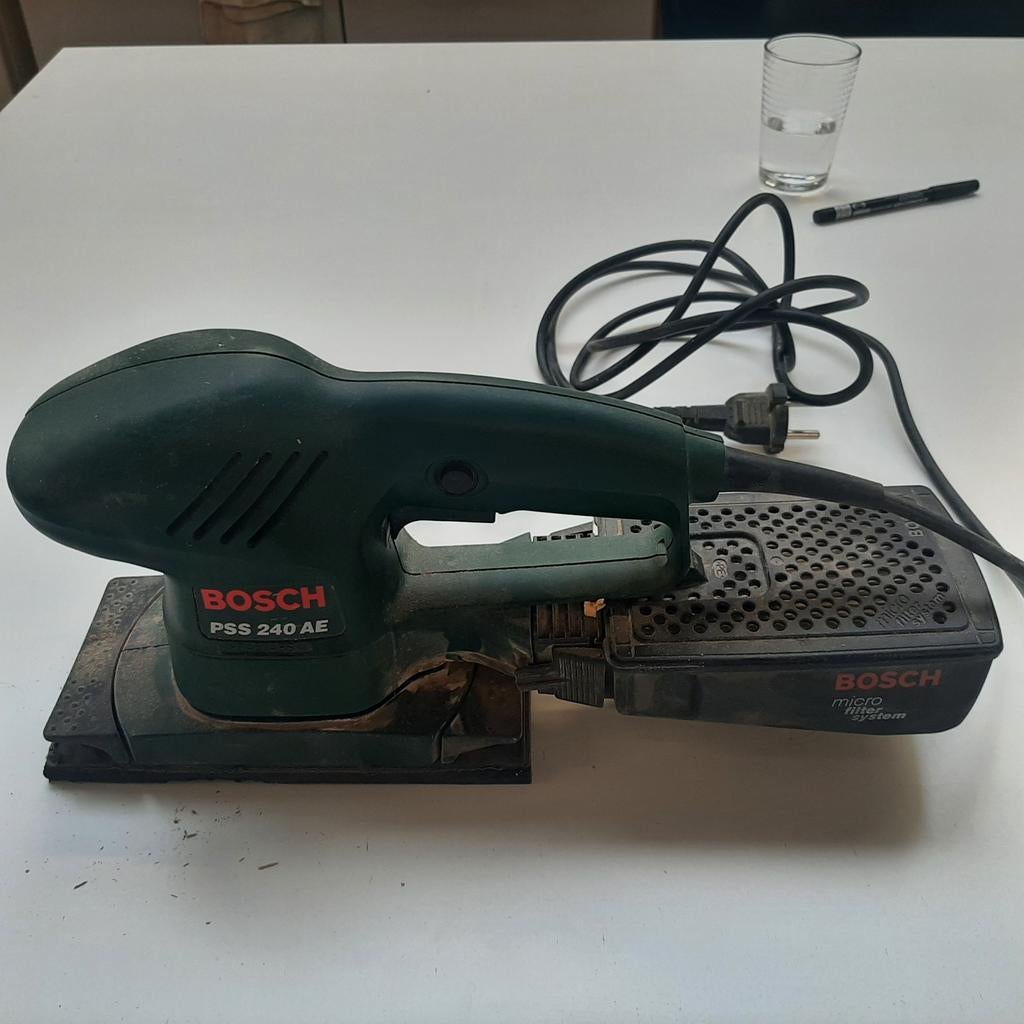 Ponceuse Bosch (vert) PSS 240 AE, Bricolage & Construction, Outillage | Ponceuses, Utilisé, Enlèvement