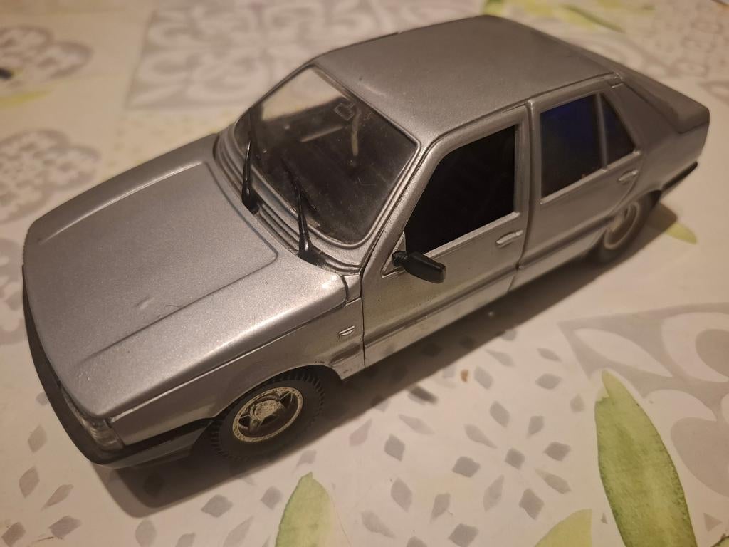 Fiat Croma 1/24, Ophalen of Verzenden, Zo goed als nieuw, Auto, Overige merken