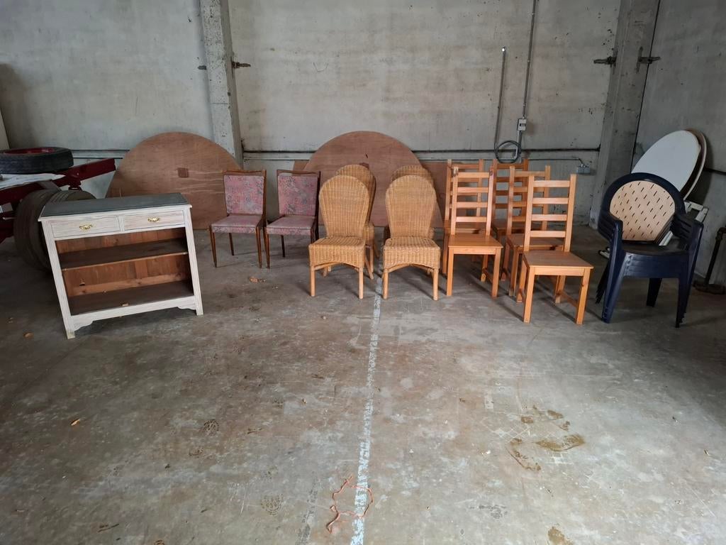 Stoelen en kastje zonder deuren, Huis en Inrichting, Ophalen