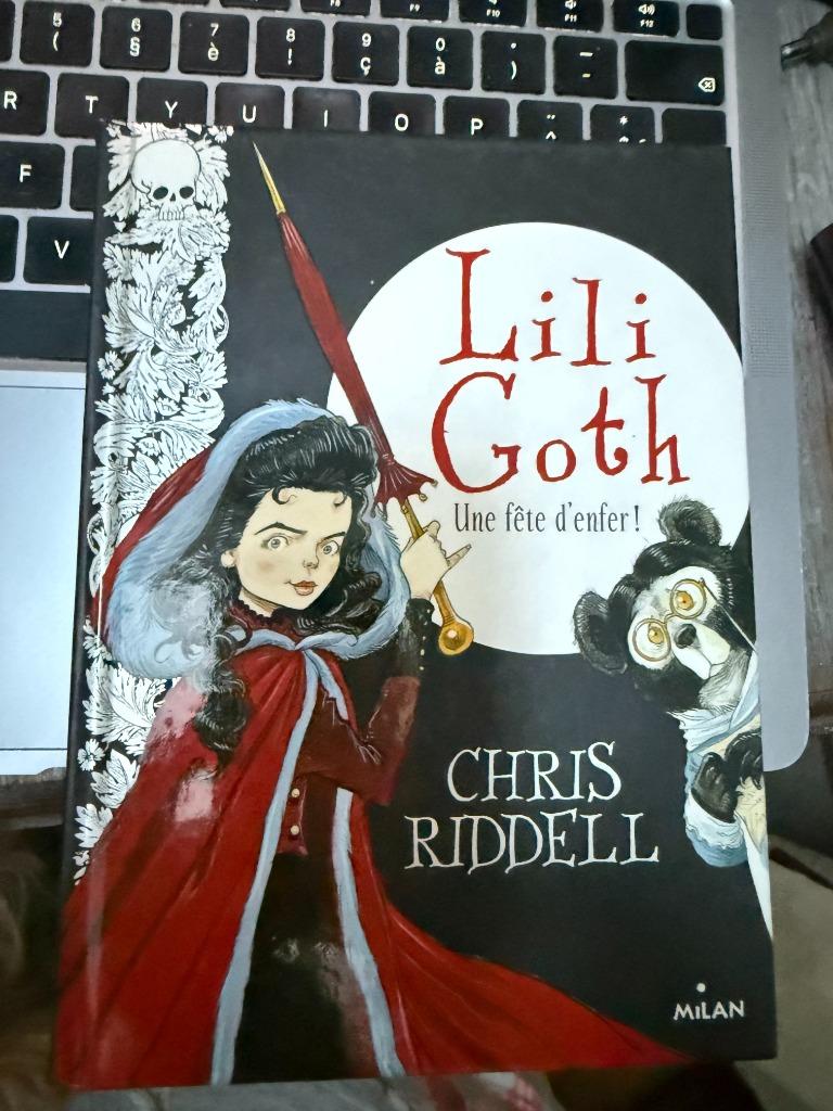 Lili Goth, Tome 02: Une fête d'enfer, Livres, Enlèvement, Neuf, Fiction