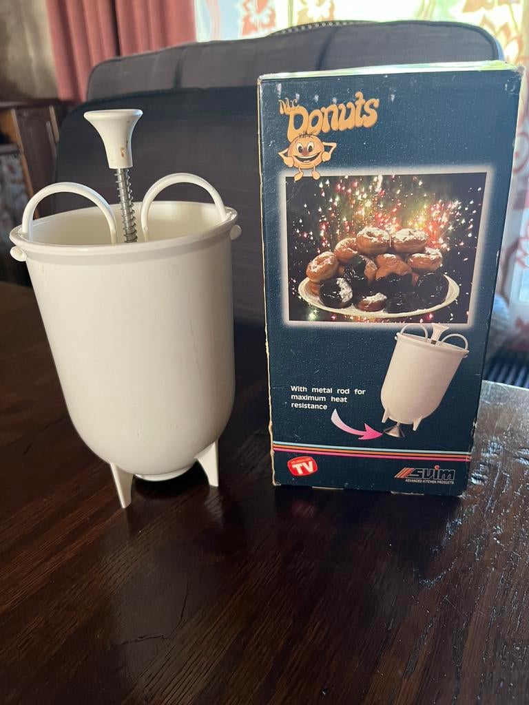 Nieuwe Donut maker met recept op doos, Hobby en Vrije tijd, Ophalen of Verzenden, Zo goed als nieuw