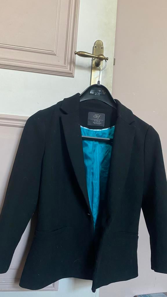 Zara TRF blazer maat S zwart, Kleding | Dames, Jasjes, Kostuums en Pakken, Zo goed als nieuw, Maat 42/44 (L), Zwart, Ophalen of Verzenden