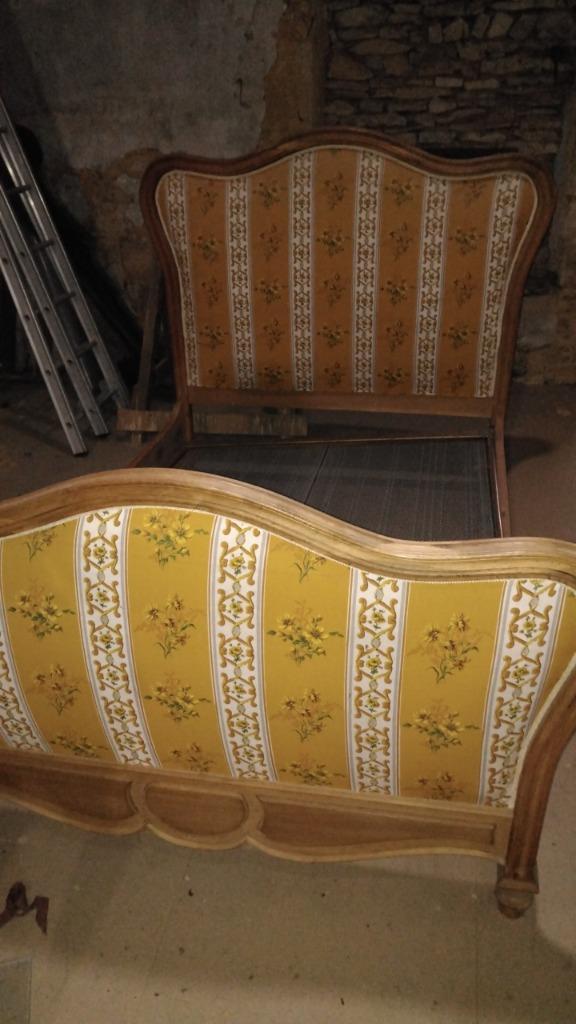 lit capitonné vintage, Enlèvement