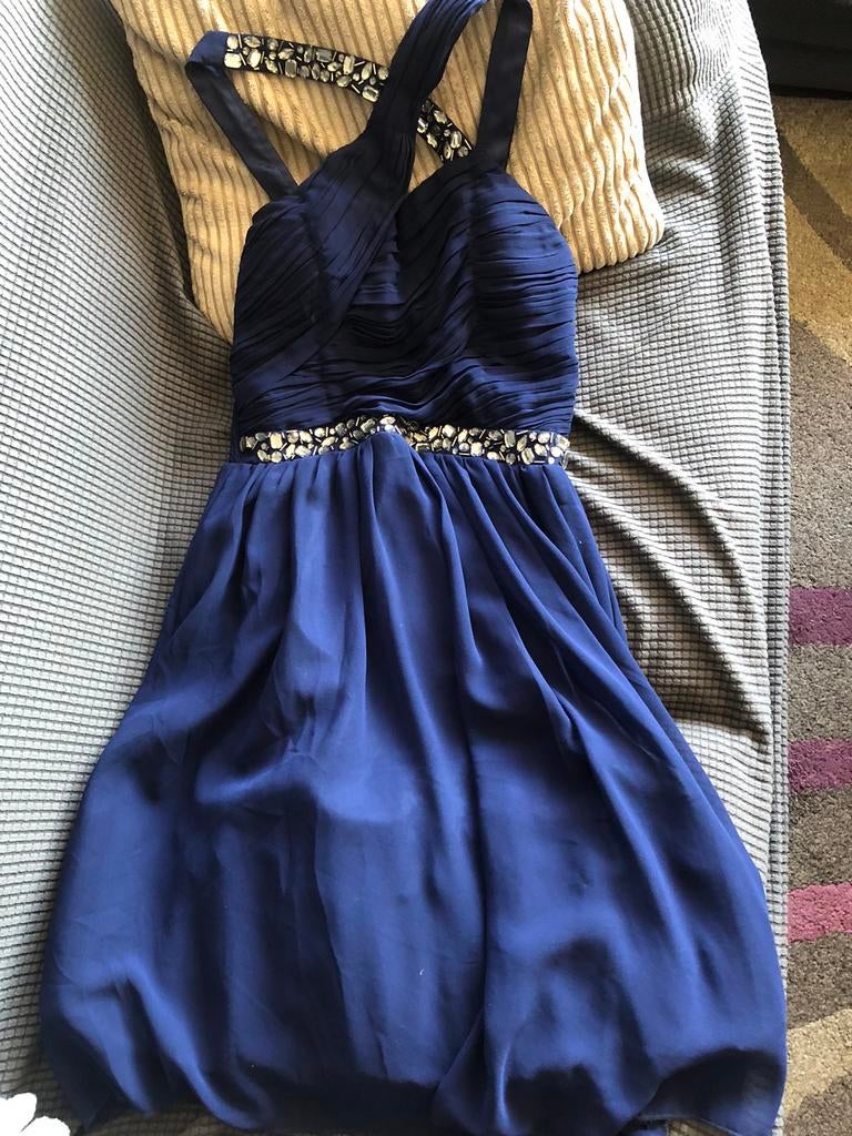 Robe de soiree, Vêtements | Femmes, Robes, Enlèvement, Comme neuf