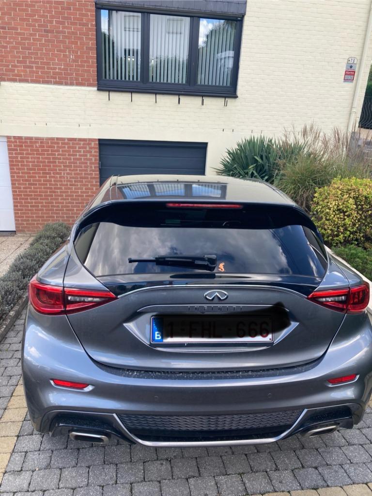 Infiniti Q30S, Noir, 5 portes, 5 places, Automatique