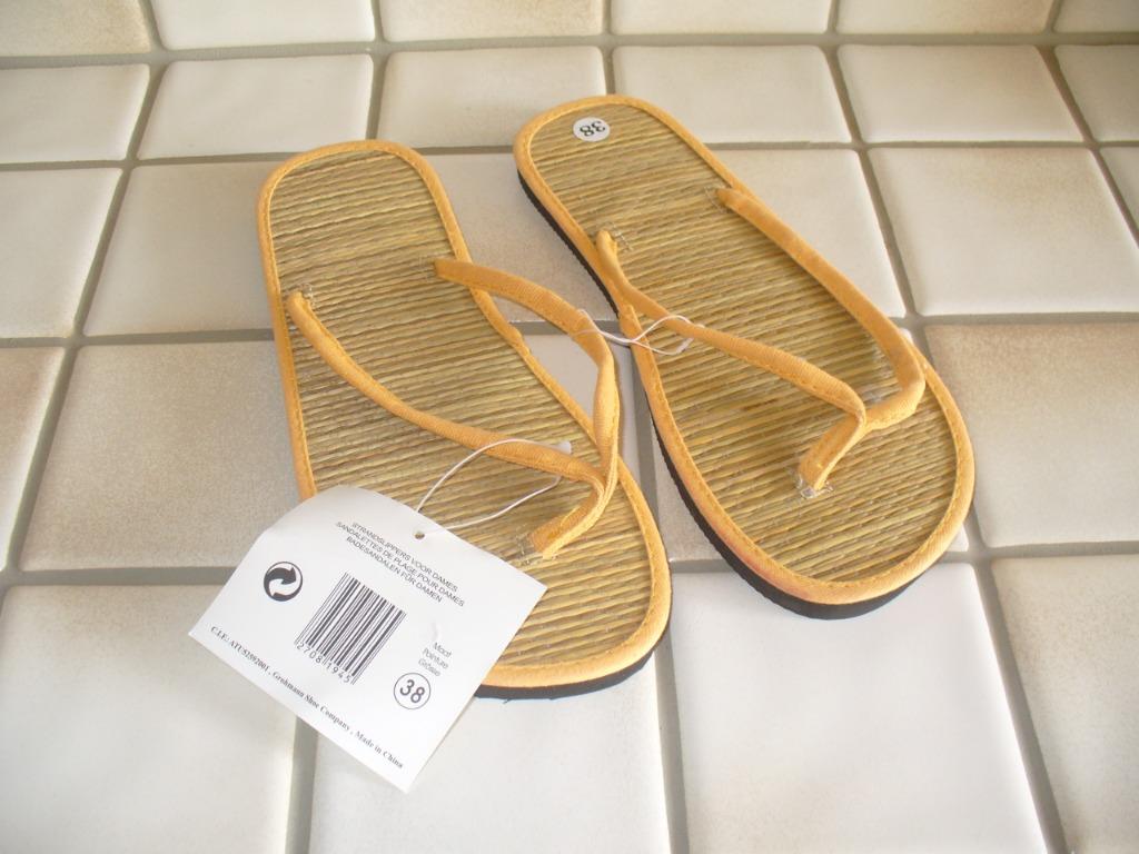 Nieuw!! Teenslippers maat 38, Enlèvement ou Envoi, Neuf, Sandales de bain