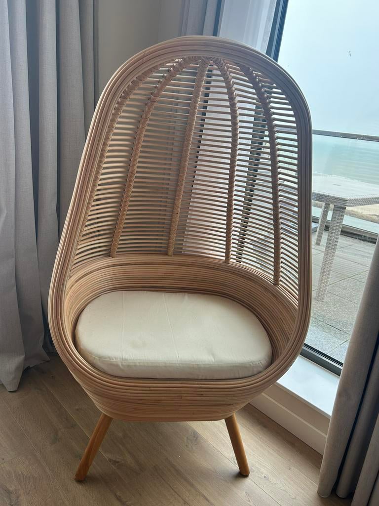 Chaise longue Cane Line Hive en rotin avec pieds en teck, Jardin & Terrasse, Chaises de jardin, Comme neuf, Enlèvement