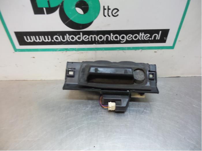 Handgreep Achterklep van een Peugeot 206 (206 98-), Auto-onderdelen, Carrosserie, Peugeot, Gebruikt, 3 maanden garantie, Ophalen of Verzenden